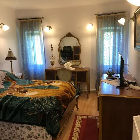 Venetian Felsomocsolad